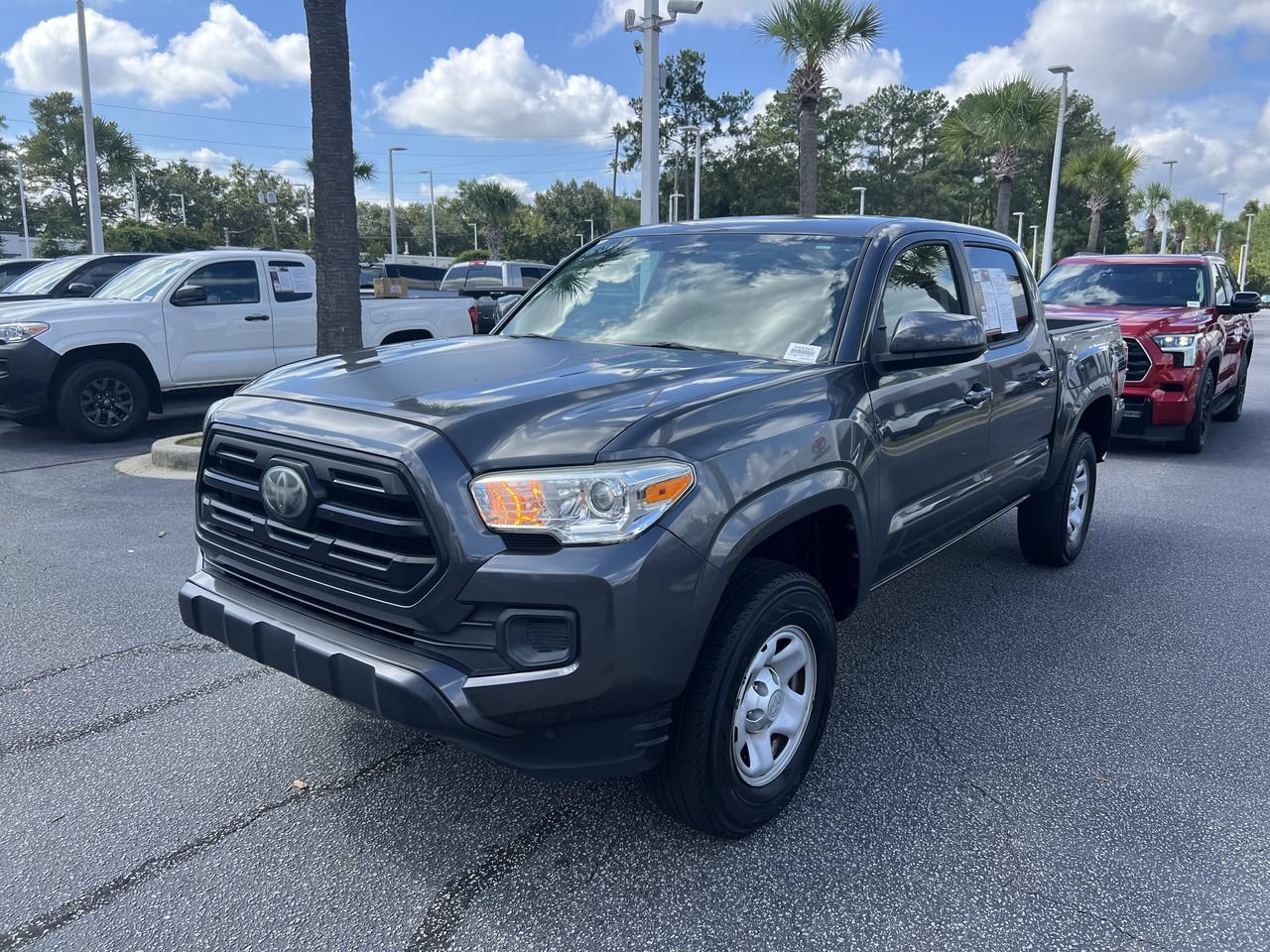 Used 2018 Toyota Tacoma SR w/ SR Convenience Package AWD/4WD image 5