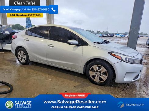 Used 2017 Kia Forte LX image 5
