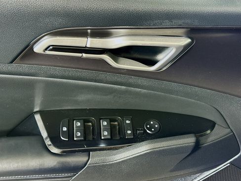 Used 2023 Kia Sportage EX image 24