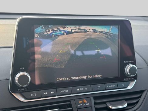 Used 2025 Nissan Altima 2.5 S FWD image 26