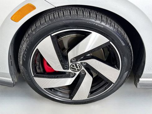 Used 2022 Volkswagen GTI S image 29