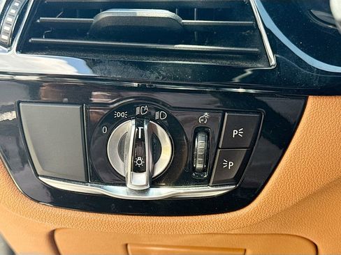 Used 2019 BMW 640i Gran Turismo xDrive AWD/4WD image 11