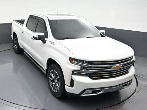 Used 2020 Chevrolet Silverado 1500 High Country w/ Technology Package image 21