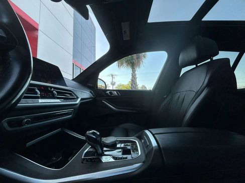 Used 2019 BMW X5 xDrive50i image 15