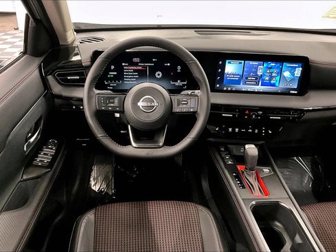 New 2026 Nissan Kicks SR w/ SR Premium Package AWD/4WD image 20