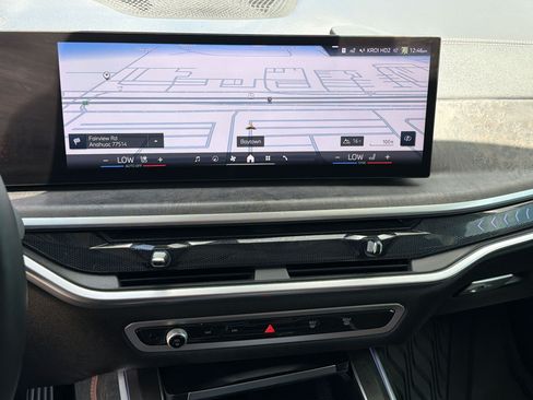 Used 2025 BMW X7 xDrive40i AWD/4WD image 20