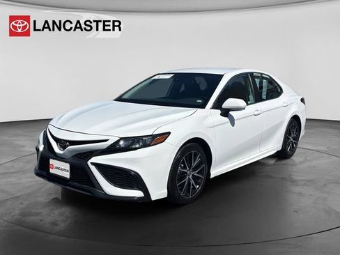 Certified 2024 Toyota Camry SE FWD image 3
