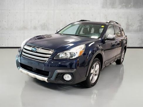 Used 2014 Subaru Outback 3.6R Limited image 1