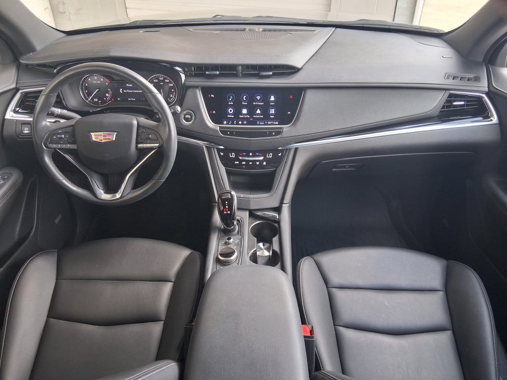 Used 2024 Cadillac XT6 Luxury w/ LPO, Floor Liner Package FWD image 9