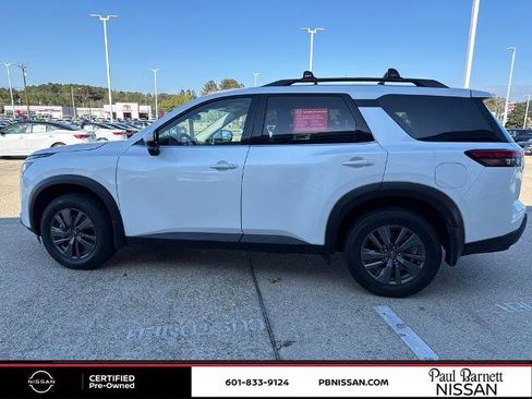 Certified 2025 Nissan Pathfinder SV w/ SV Premium Package image 17