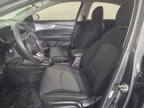 Used 2024 Kia Forte LXS w/ LXS Technology Package FWD image 10