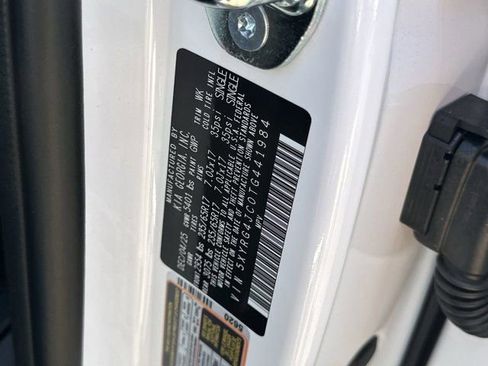 New 2026 Kia Sorento LX FWD image 28