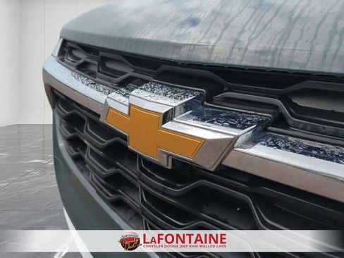 Used 2025 Chevrolet Trax LT image 27