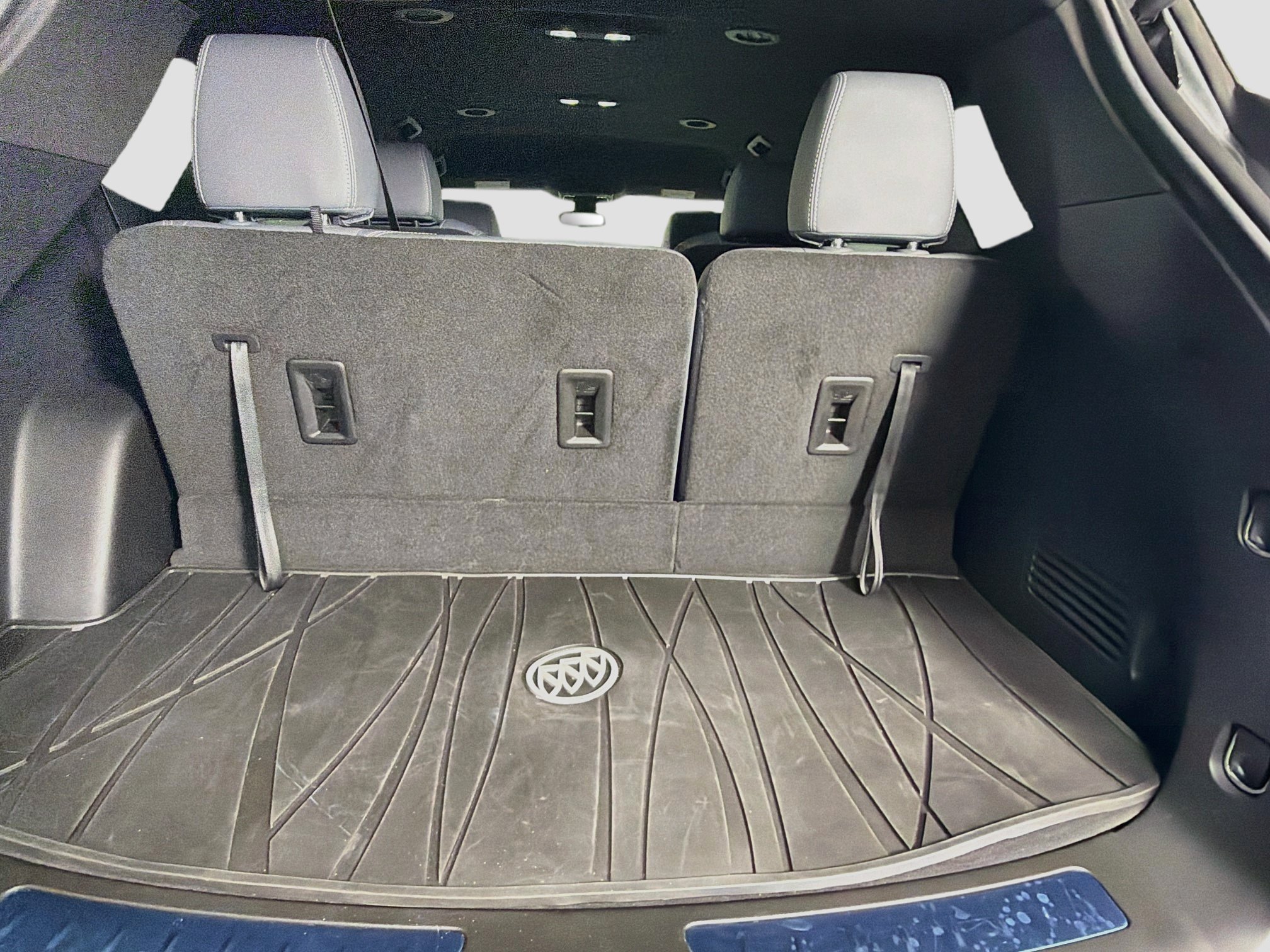 Used 2024 Buick Enclave Essence w/ Sport Touring Edition FWD image 29