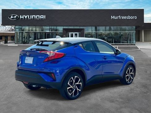 Used 2019 Toyota C-HR Limited FWD image 5