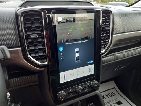 Used 2025 Ford Ranger XLT image 21