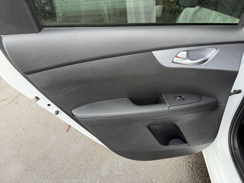 Used 2023 Kia Forte LXS w/ LXS Technology Package FWD image 26