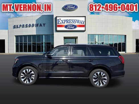 Used 2025 Ford Expedition Platinum w/ Driver's Package AWD/4WD image 6