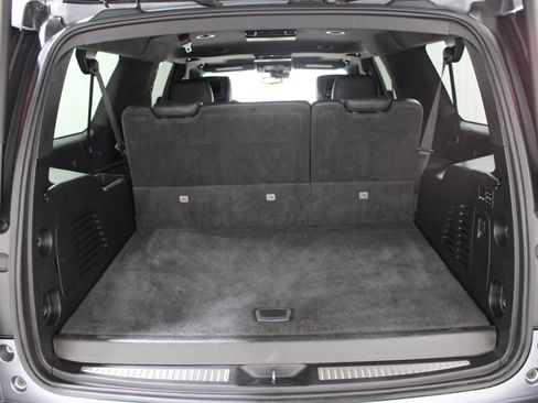 Used 2019 Cadillac Escalade ESV Platinum image 25