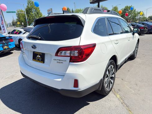 Used 2016 Subaru Outback 3.6R Limited AWD/4WD image 7