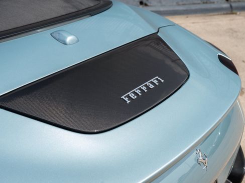 Used 2024 Ferrari Roma Spider RWD image 21