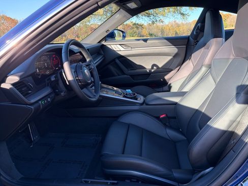 Certified 2025 Porsche 911 Carrera image 5