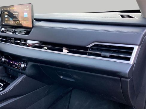 Used 2025 Mitsubishi Outlander SE FWD image 19