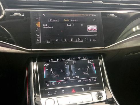 Used 2019 Audi Q8 Prestige AWD/4WD image 24