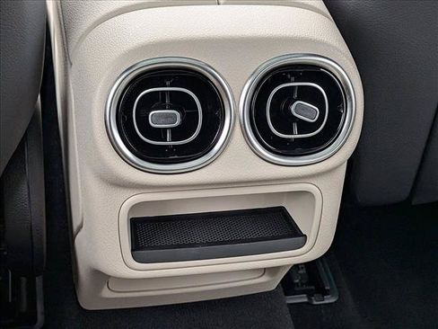 Certified 2026 Mercedes-Benz GLC 300 4MATIC image 19