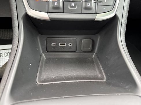 Used 2024 GMC Terrain SLE AWD/4WD image 24