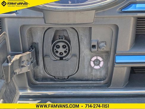 Used 2023 Ford E-Transit Medium Roof RWD image 4