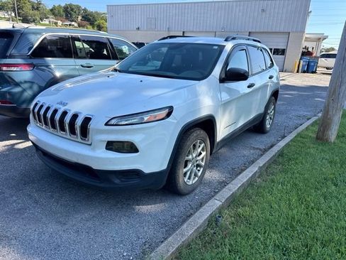 Used 2016 Jeep Cherokee Sport AWD/4WD image 2