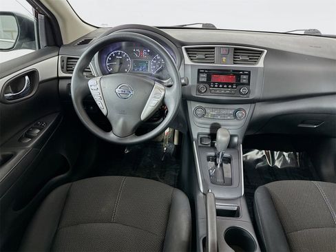 Used 2017 Nissan Sentra S image 19