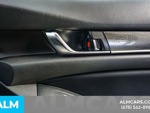 Used 2018 Honda Accord Sport image 42
