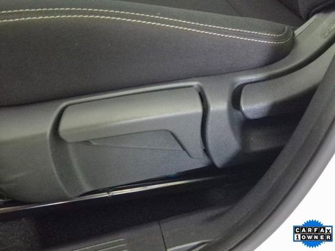 Used 2023 Nissan Rogue S image 15