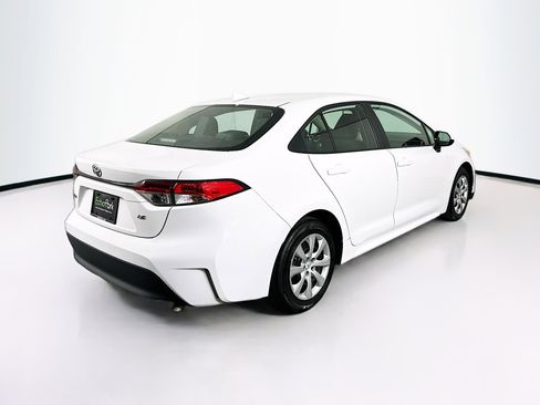 Used 2025 Toyota Corolla LE image 9