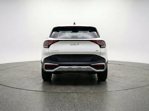 Used 2025 Kia Sportage LX FWD image 7