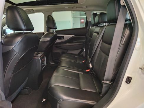Used 2020 Nissan Murano SL w/ Moonroof Package AWD/4WD image 11