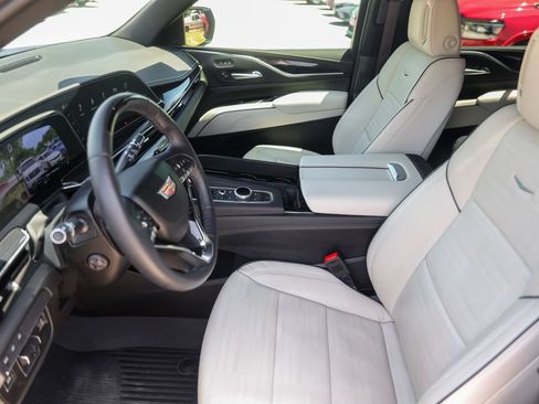Certified 2023 Cadillac Escalade Sport w/ LPO, ONYX Package RWD image 9