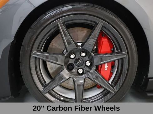 Used 2022 Ford Mustang Shelby GT500 w/ Carbon Fiber Track Pack RWD image 45