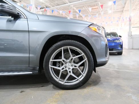 Used 2017 Mercedes-Benz GLS 450 4MATIC w/ Premium Package image 15