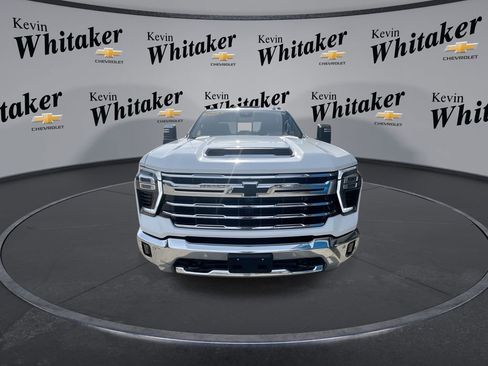 Used 2024 Chevrolet Silverado 2500 LTZ w/ LTZ Plus Package image 3