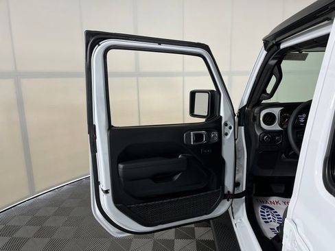 Used 2026 Jeep Wrangler Unlimited Sport AWD/4WD image 15