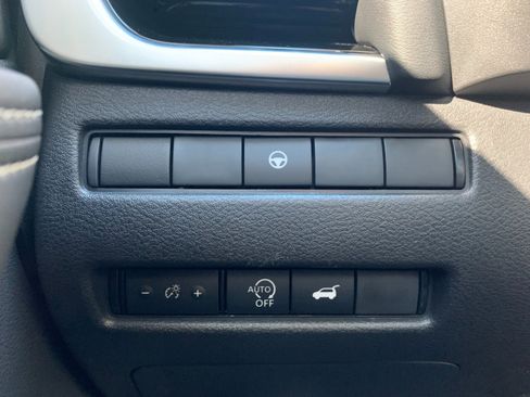 Used 2023 Nissan Rogue SL image 14