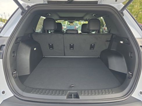 New 2026 Chevrolet Equinox ACTIV w/ Convenience Package III image 13