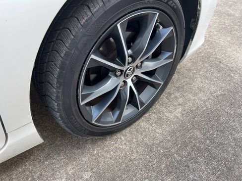 Used 2016 Toyota Camry XSE image 17