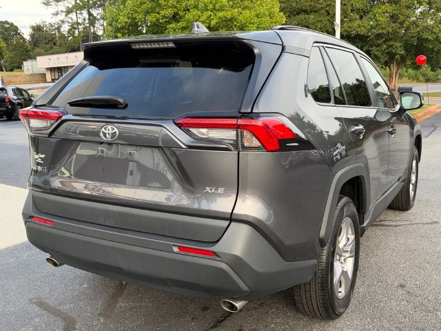 Used 2025 Toyota RAV4 XLE FWD image 3