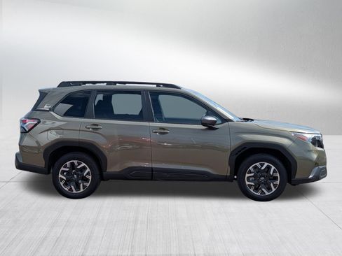 Certified 2025 Subaru Forester Premium AWD/4WD image 8