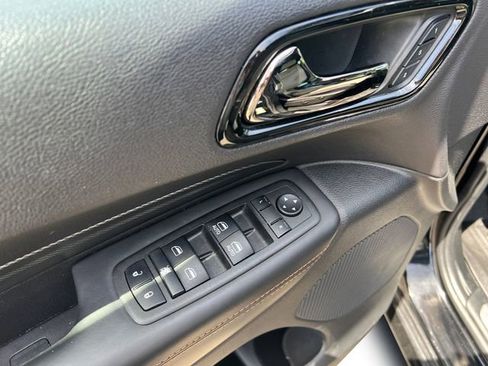 Used 2022 Dodge Durango R/T AWD/4WD image 11