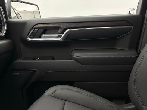 New 2026 GMC Sierra 1500 SLT w/ SLT Premium Package image 42